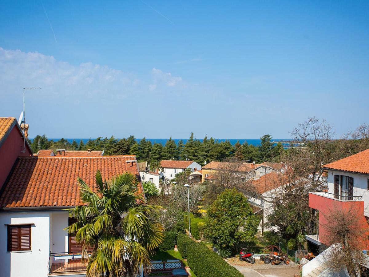 Elena Apartment Porec Exterior photo